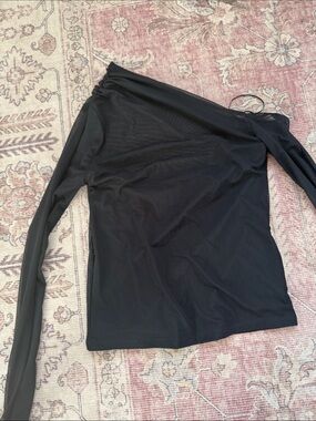 Abercrombie & Fitch Black One-Shoulder Long Sleeve Top